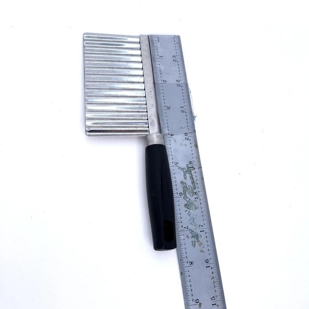 Vintage‎ Crinkle Cutter Wavy Vegetable Slicer Knife 7.5in Kitchen Tool Retro